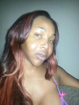 Body Rubs By a Bodacious Transgendered Masseuse, 25