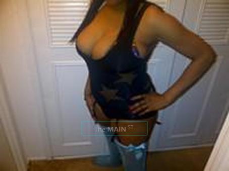 exotic lady here for u >>> rub u down with my soft but firm hands(even on SUNDAY), 23