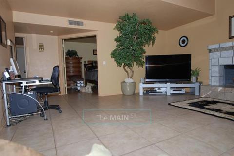 450 month Room For Rent all Professional 420 friendly, 40