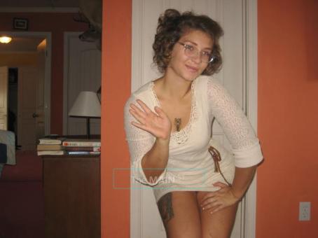 Aydan, 19