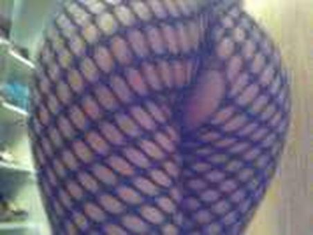 Sweet Hands and Sweet Lips- Lola, 37