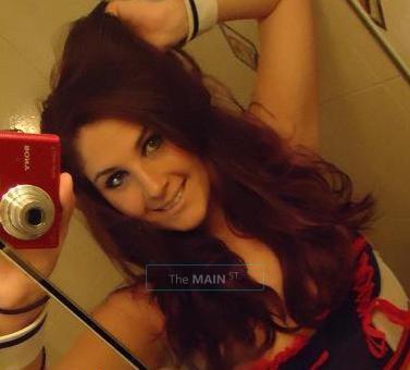 ********** Hot Natural REDHEAD *******, 23