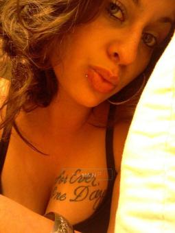 ~Beautiful European Playmate~ GrnEyes; Brwn Hair;59"; 36D-26, 20