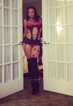 ★ 3 HoTt GiRlS ★ SPECIALS.. ★ DOUBLE the TROUBLE ★, 21