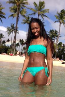 YoU LoNely? ExOtic eBonY tReAT, 23