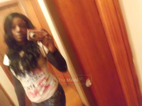 If youre looking for a sexxy petite ebony woman, give Cris a call @ 859-402-5657 Serious guys only, 24
