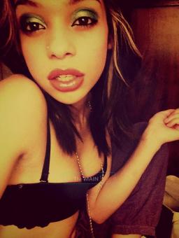 In Salem visiting!!! enjoy me while you can :), 19