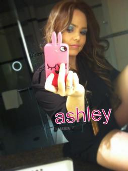 Sexy brunette awaits you !!!, 24