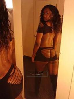 JaZzY thinG !!! nice leggs that spread & super !ead dont have nothing on me, 23