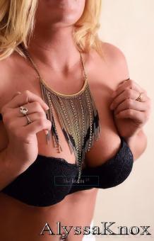 * Sensual Sexy Reviewed***** *** Blue eyed Blonde - Irish/Italian - in out, 24