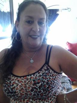 older women looking to play, 48