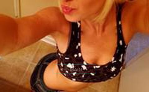 *(VIP tReAtMeNt*) H (~ A+~) O (*5 STAR SeRvIcE*) T (~ Up 24-7 ANYTIME CALL ME ), 25
