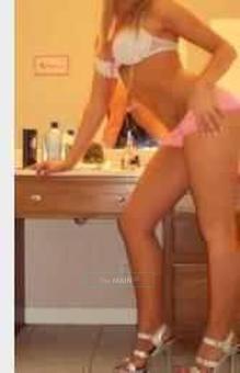 * * * S P E C i A L S * * * ... SEXY bLoNDE BaRBiE ... * * * OUTCaLL S P E C i A L S * * *, 21