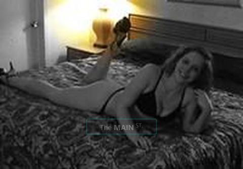 New in town. Visting from Virginia. Sweet Southern girl., 22