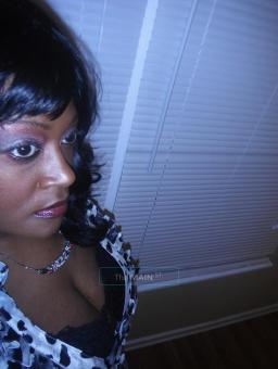 Kizzy Niagra Kapri visiting 1 day only, 30