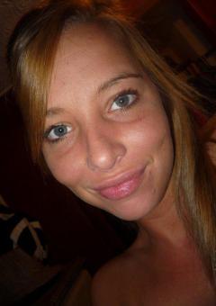 Sexy experienced playmate ready to play, 23
