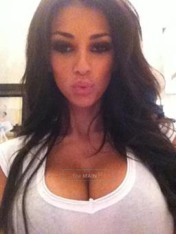 Sexy busty exotic beauty !! In town for the w.e, 22