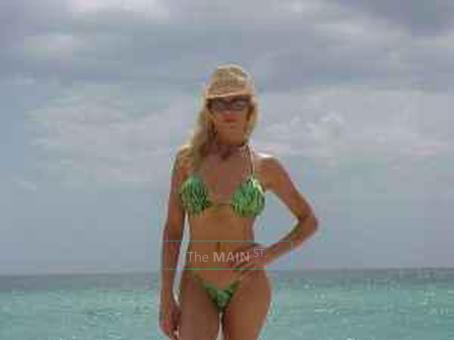 FIT ATTRACTIVE blonde for Sexy Sensual Swedish full body Massage, 35