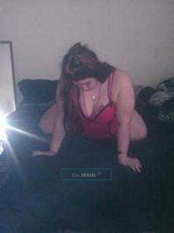 *thick~n~juicy* TReaT *THaT* `U` ~JUS~ *gATTA* MeeT*, 21