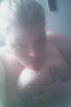 Sweet Curvy White Lonely Girl for YOU!!! I am local GUYS!!!, 26
