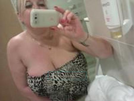 BRITISH Voluptuous PROSTATE Massage Therapist Visiting .â€¢Â´ (Â¸.â€¢` * Â¸.â€¢;, 39