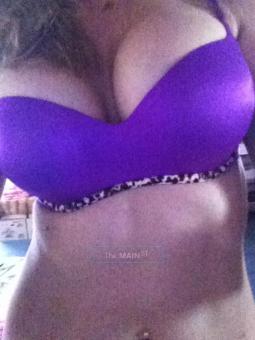 2 girl special! Incall van nuys area, 28