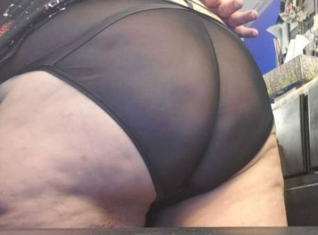 naughty Red-hot milf outcall only, 35