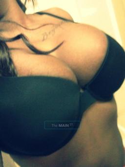 W@rM PhaT & JuÂ¡Â©Â¥â„¢OUTCALL sPecialS w/ Melanie.. Im better than the rest CALL NOW, 21