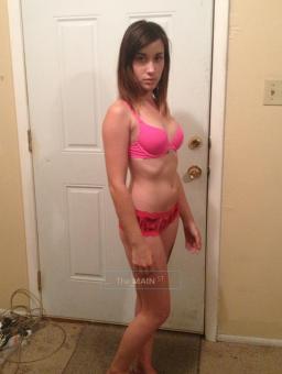 @~~SWEET & SEXY petite brunette lookin for a good time!!!~~@, 21