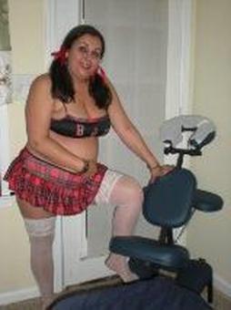 Carolina Girl in Asheville Thurs and Fri discretely ready to meet your bodyrub KNEADS, 35