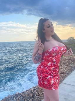 REAL BRUNETTES HAVE MORE FUN ADDICTIVE TS ALLISON, 27