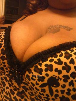 Got That Platinum Mouthpiece (wanna c my tongue ring) 40/15 min specials til 6pm, 25