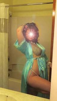 visting all weekend... 3 hot girls ... here to relax you and make you one happy man :), 23