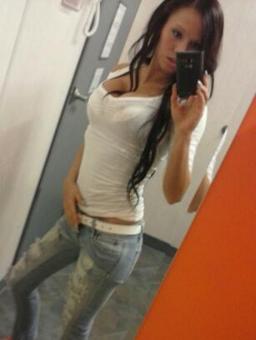 %%up late HOT YOUNG SEXY GIRL ON GIRL 200 for 1 hour min ratse ava for incall only, 18