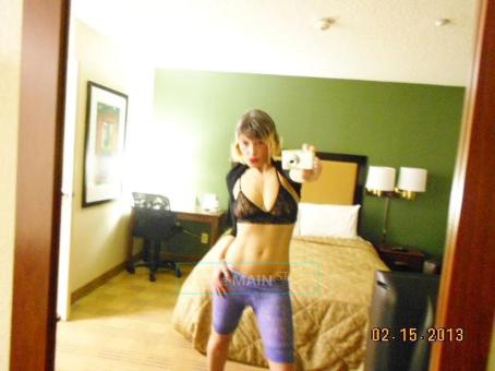 Best Massage --------- 24 Hrs ----------- 80 Special ------------ New Blonde --------- Visiting, 26