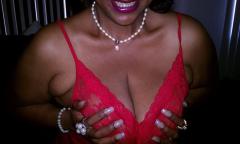 Black Beautiful N Ready To Rub You Down, 40