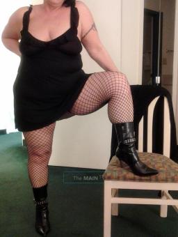 Late Nite - MATURE * CLASSY * THICK - Sexy, 44