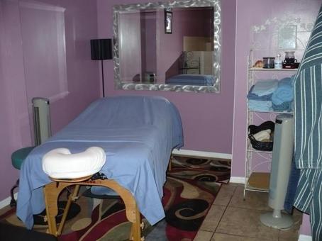 Body Magic Spa. American Female Staff! 90 minute combo, body scrub, massage, jacuzzi $120., 28