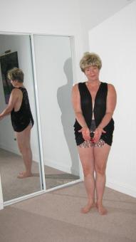 CaLiE.. MaTuRe SeNsuAl BoDyRuB, 54