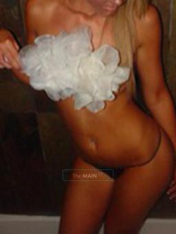 ************** *********** STunning HOT 32D BLONDE ************ outcall Sensual massage, 22