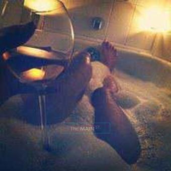 Are you bored ? Do you want to hang out with a beatuiful gir ? Call me lets talk, 22
