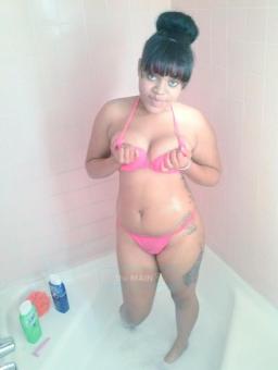 %% HELLO (: Im Lola and i love having fun and thinking outside the box :p %%*, 21