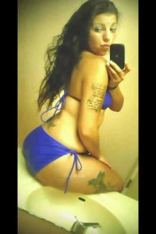 brunette GoDdESs --> CHECK THIS, 22