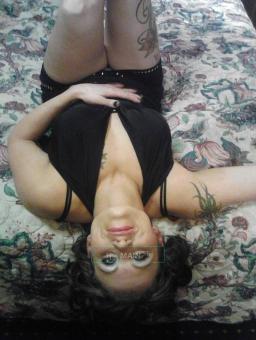 Young Sexy and new to town---HAPPY HOUR SPECIALS RIGHT NOW!!!!!!!, 22