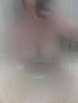 SeXY Certified massage therapist, 40