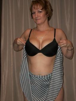 mature lady, who does not look her age., 40