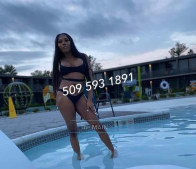 HUNG BRICKHARD SHEMALE WAITING 2SHOOT A MASSIVE LOAD!!, 22
