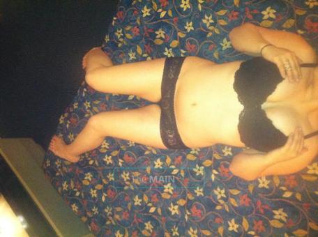 New Sexy Roxxane, 22