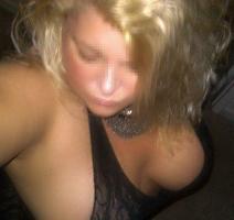 â™¥VALENTINESâ™¥ Completely NUDE - NURUSlide w/Champagne, â™¬, XMovie, Strawberries, Whip Cream & MO, 39