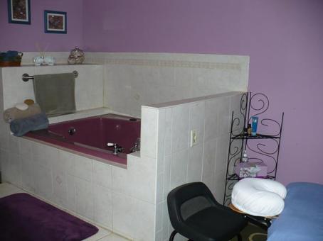 Body Magic Spa. American Female Staff! 90 minute combo, body scrub, massage, jacuzzi $120., 28